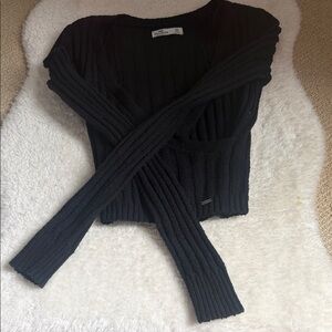 Hollister Black Ribbed V-Neck Sweater